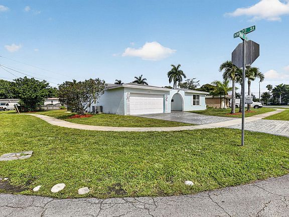 4th image of 2205 NW 72nd Avenue
