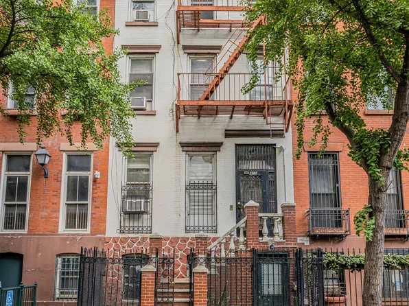 405 West 46th Street image 15 of 15