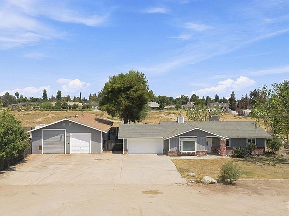 2nd image of 16318 Tamatha Lynn Way