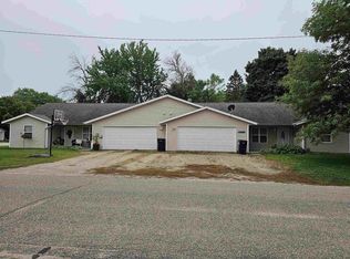 105 W Clark St, Plainfield, WI 54966