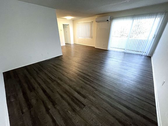 3rd image of 11771 National Blvd APT 6