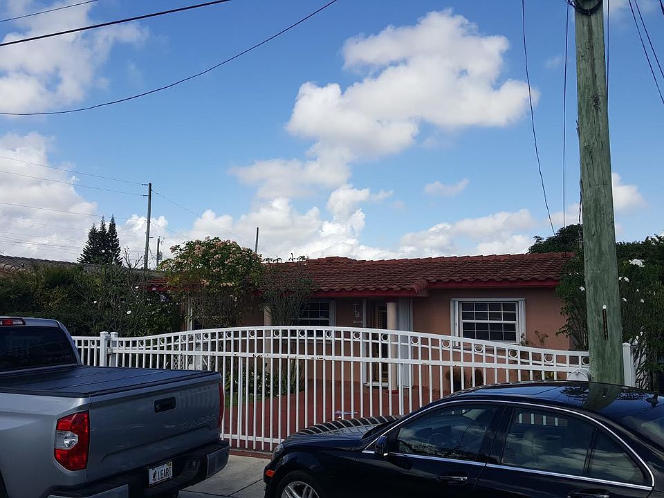 2nd image of 8841 SW 38th St