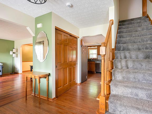 2nd image of 13163 Coventry Ave