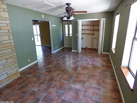 2nd image of 18 Oklawaha Dr
