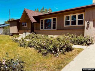 1420 Glenn Ave, Douglas, WY 82633