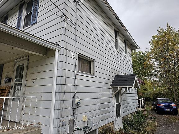 2nd image of 641 S Dewey Ave