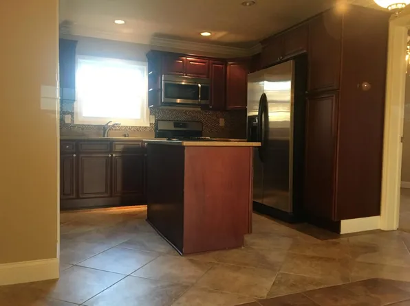 545 5th St, Beaver, PA 15009