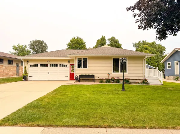107 Marlene St, Marshall, MN 56258