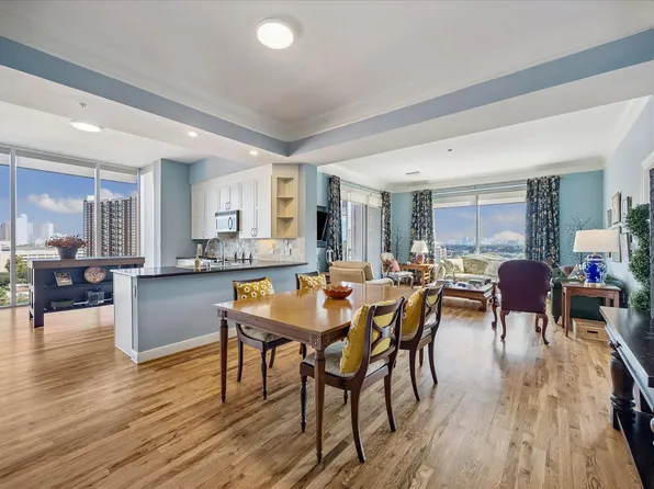 3333 Allen Pkwy Unit 1102, Houston, TX 77019