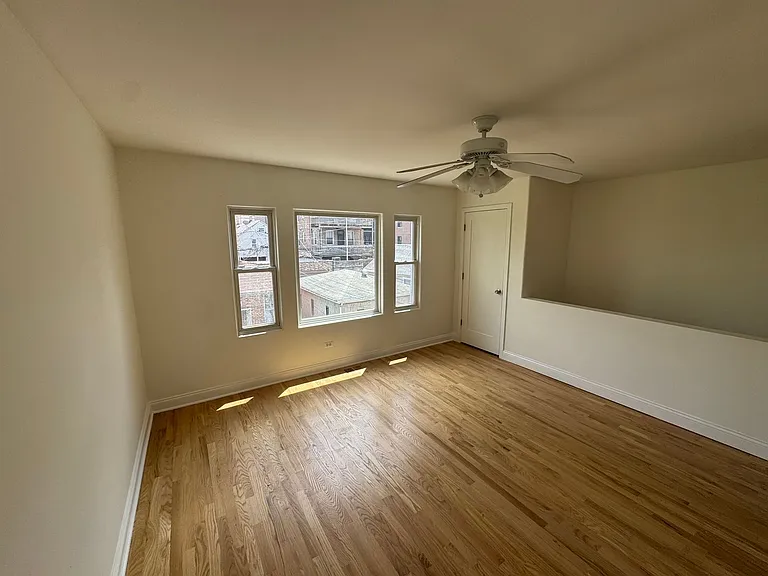 1723 W 17th St — Photo 16
