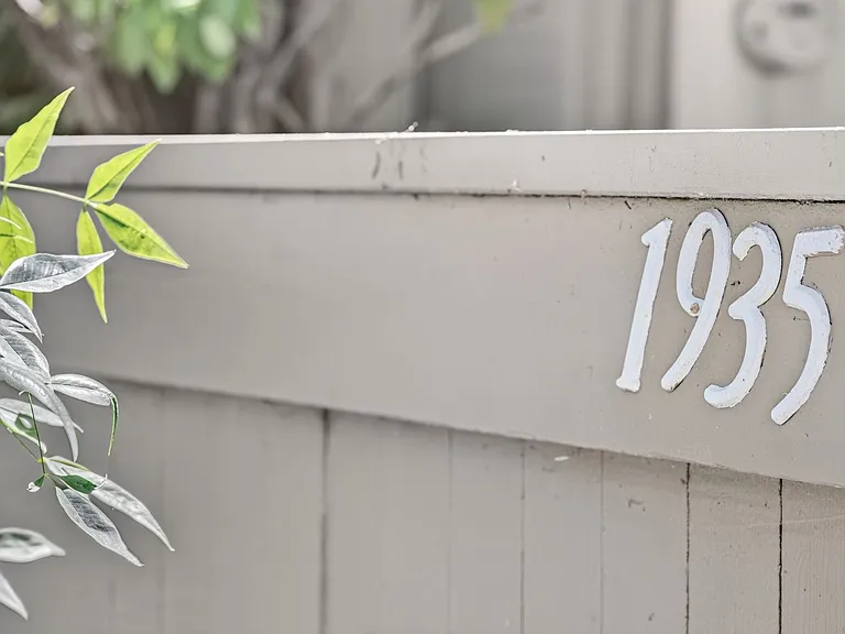 1935 Olmo Way — Photo 42