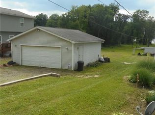 Heston Dr, Lake Milton, OH