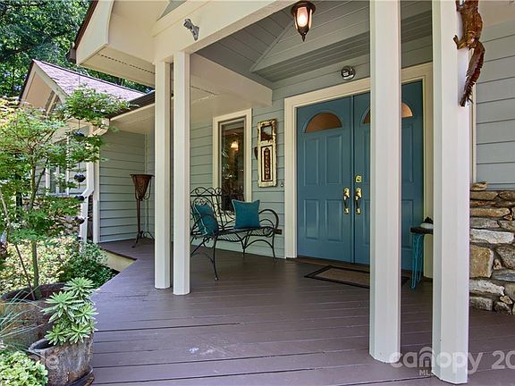 2nd image of 2009 Mountain Ash Cir