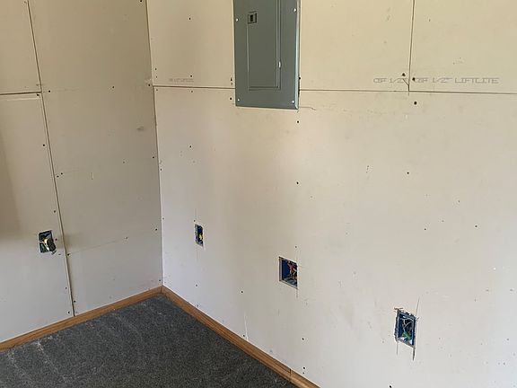 4th image of 1119 Werner Ave