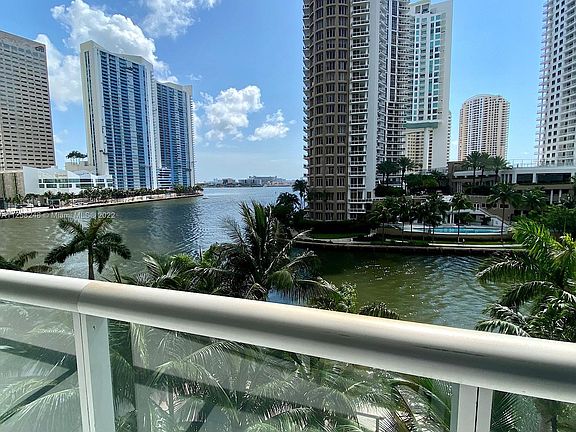2nd image of 465 Brickell Ave APT 618