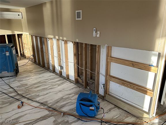 3rd image of 440 Washington Ct