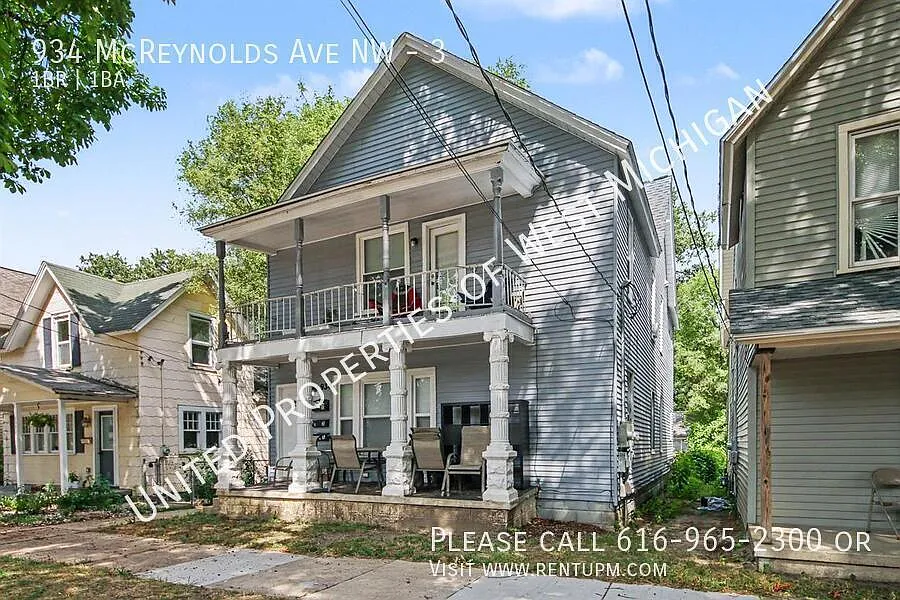 934 McReynolds Ave NW #3