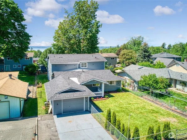 27025 14th Avenue S, Des Moines, WA 98918