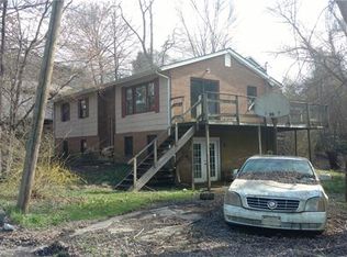 31 Brown Ln, Brevard, NC 28712