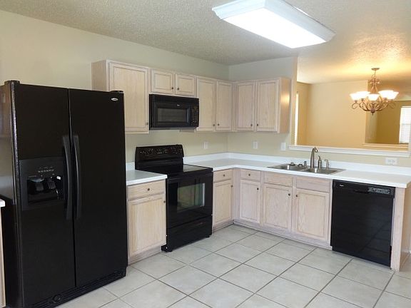 5th image of 609 Jagera Way