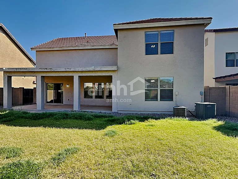 2464 E Westchester Dr — Photo 21