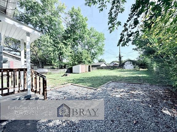 3rd image of 1608 Redwood Dr