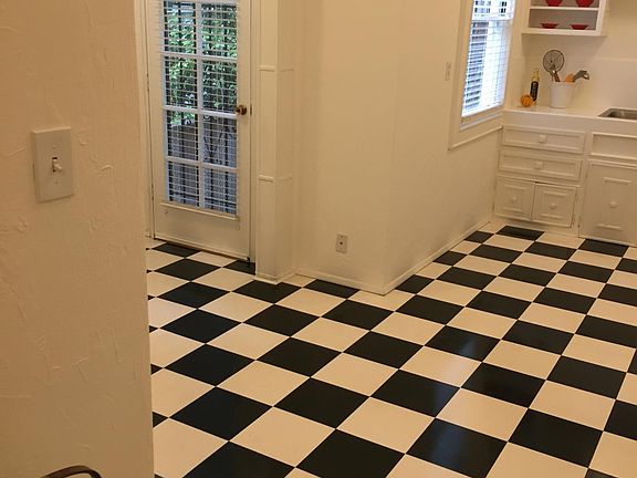 5th image of 619 Noe St