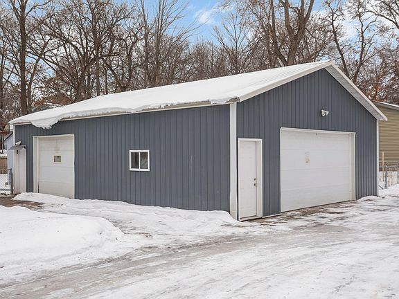 4th image of 7950 242nd Ln NE