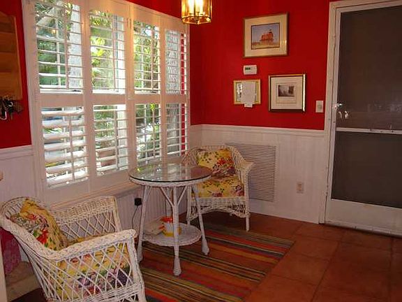 4th image of 1608 Redbay Cir