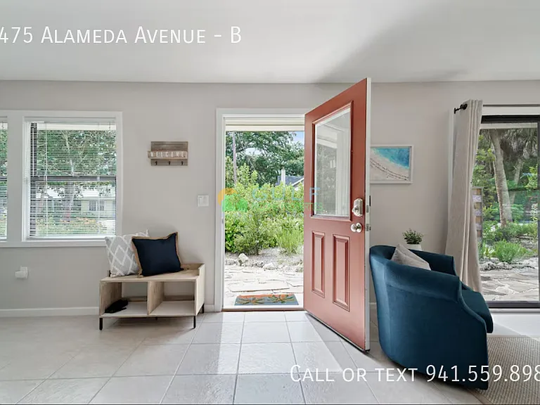 2475 Alameda Ave #B — Photo 8