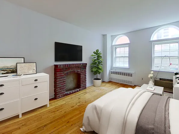 399 East 78th Street image 1 of 6