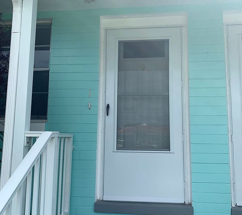 1st image of 2007 Schulte Ave #1