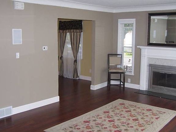 Living Room w/Fireplace