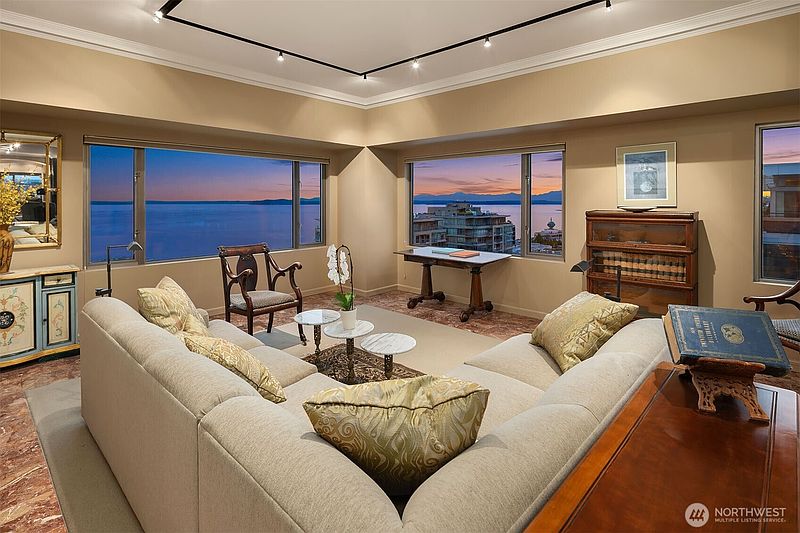 5th image of 2821 2nd Avenue #1102/3