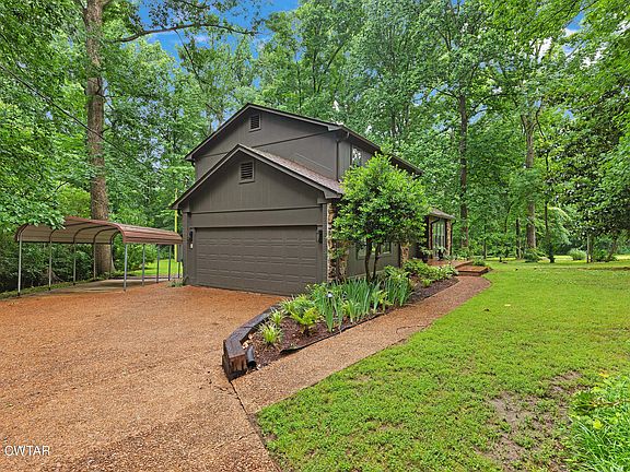 2nd image of 124 Moorewood Dr