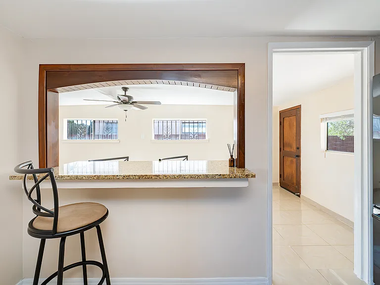 2532 E Crosby Vis — Photo 21