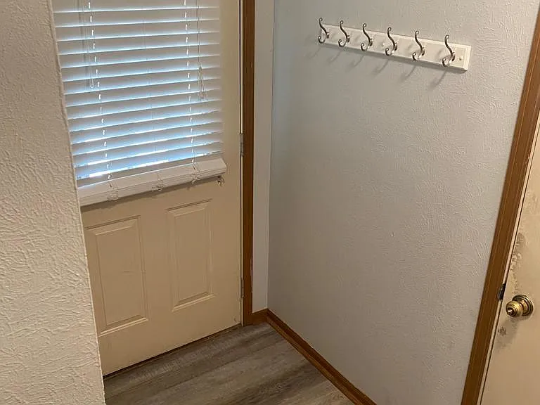 2739 Sweetbriar Ct — Photo 1