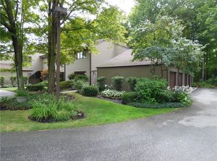 16565 Wren Rd APT H, Chagrin Falls, OH 44023