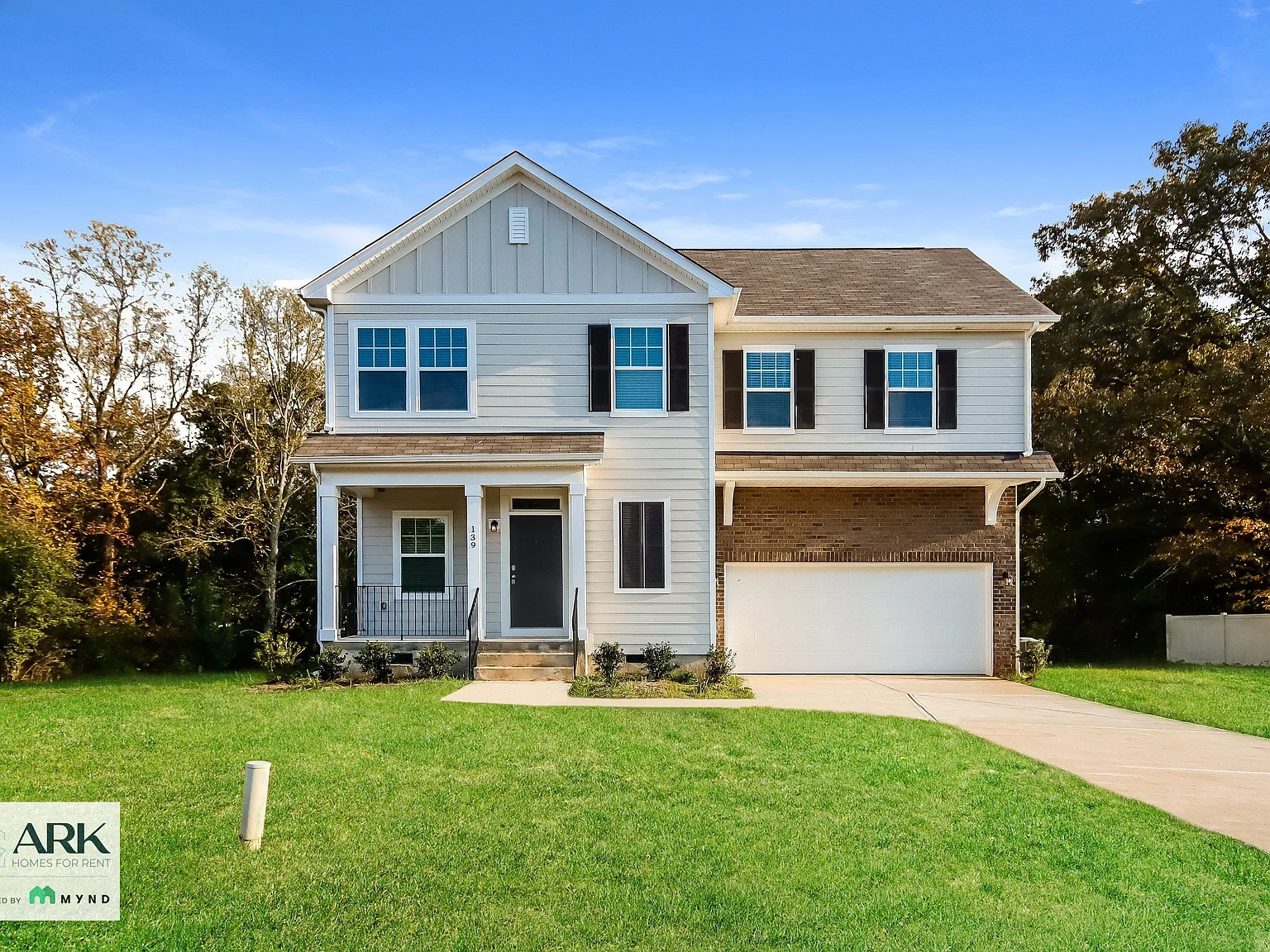 4 bed, 2.5 bath, 1738 sqft, $2,114 — Photo 1