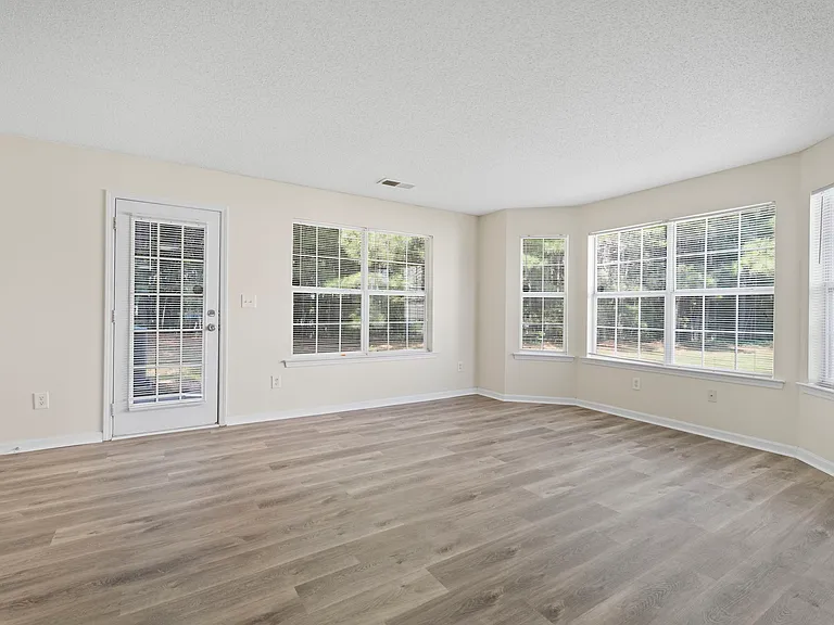 745 Outlook Way — Photo 14