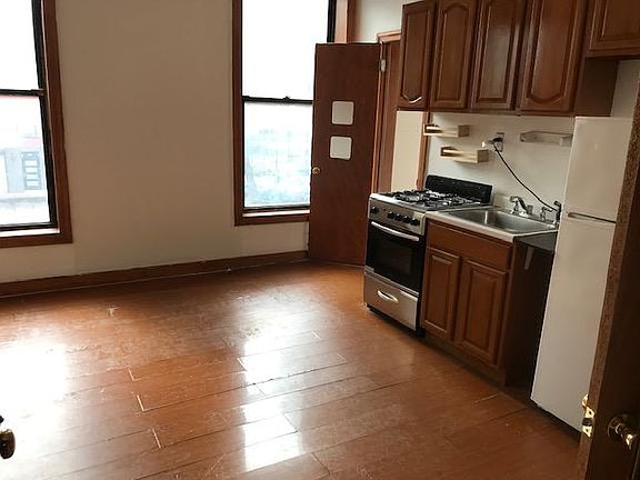 2nd image of 99 1st Ave Floor 2
