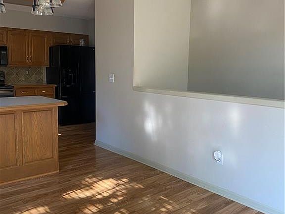 5th image of 2301 Richwood Cir