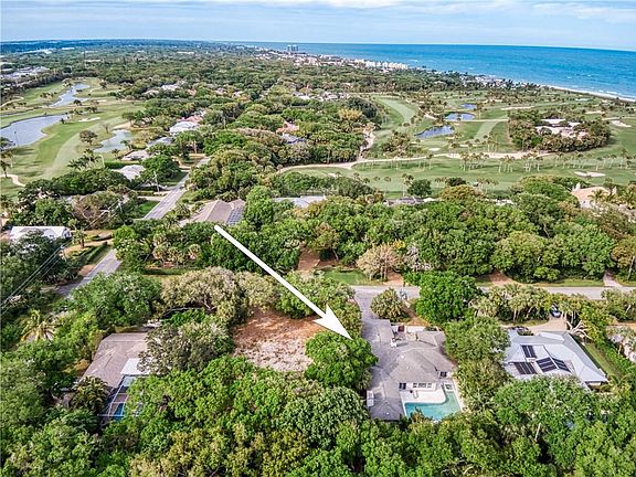 2nd image of 908 Greenway Ln