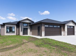 500 Mehrer Dr, Bismarck, ND 58504