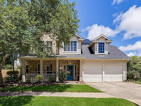 4th image of 4010 Bellinger Way
