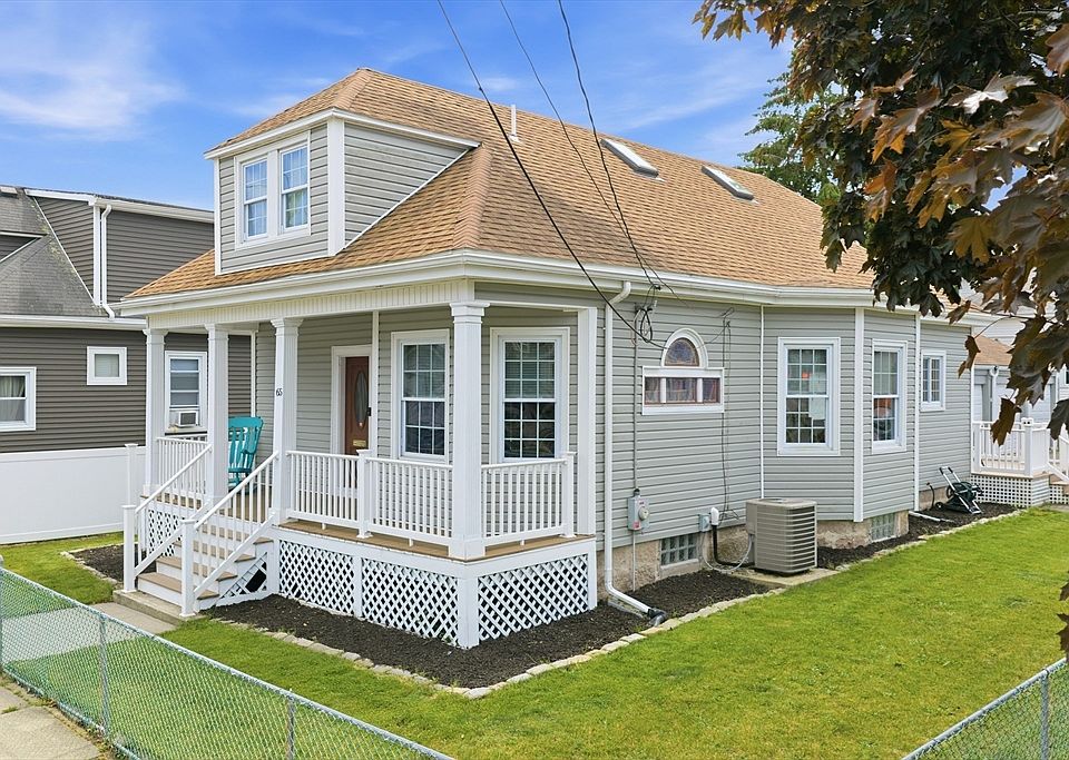 1st image of 65 Fern St