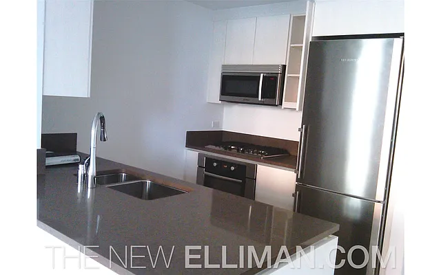 Rented by Douglas Elliman | media 33