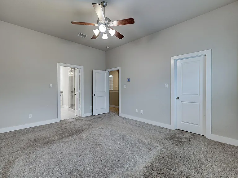 2724 Freund St — Photo 24