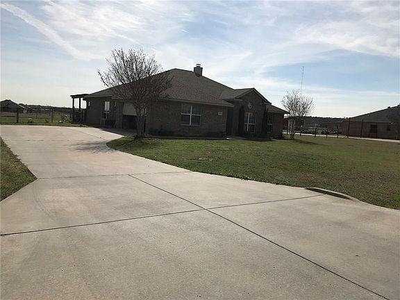 4th image of 10912 Adiana Ln