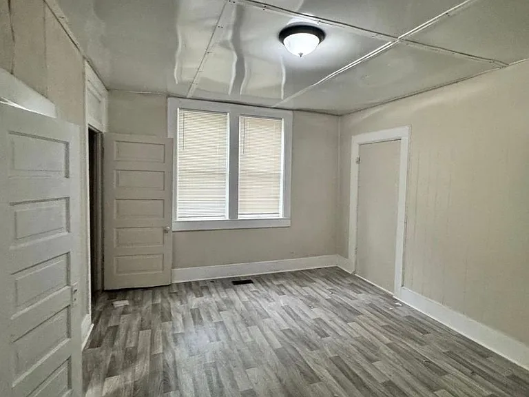 216 W Magnolia St — Photo 20
